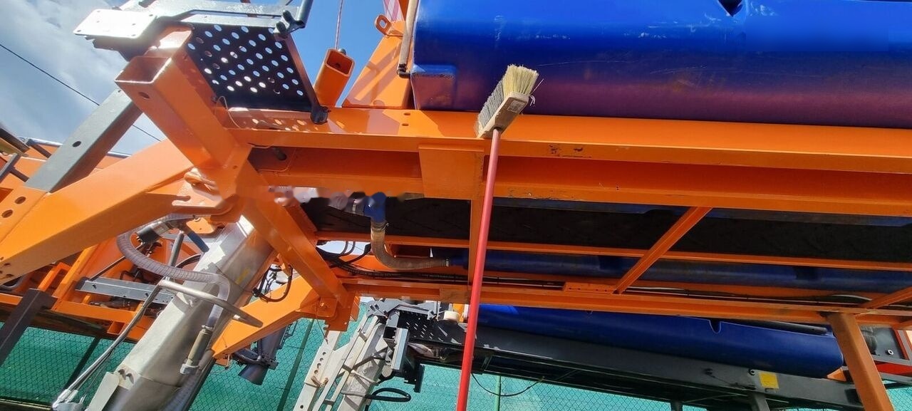 Schmidt odnowiona 2021 - Epandeur de sable pour Véhicule de voirie/ Spécial: photos 5 Schmidt odnowiona 2021 - Epandeur de sable pour Véhicule de voirie/ Spécial: photos 5