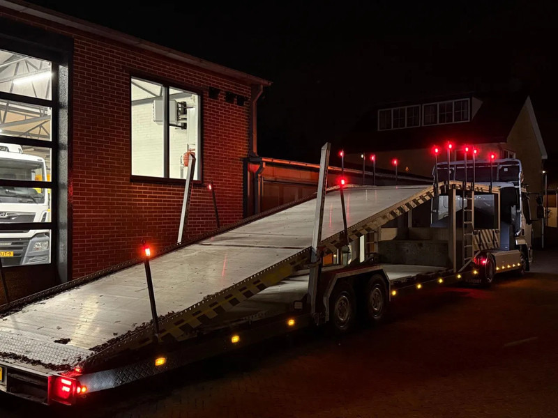 DAF LF 230 Autotransporter Showtruck 4/5 Lader 3 Seats Camera - Camion porte-voitures: photos 2 DAF LF 230 Autotransporter Showtruck 4/5 Lader 3 Seats Camera - Camion porte-voitures: photos 2