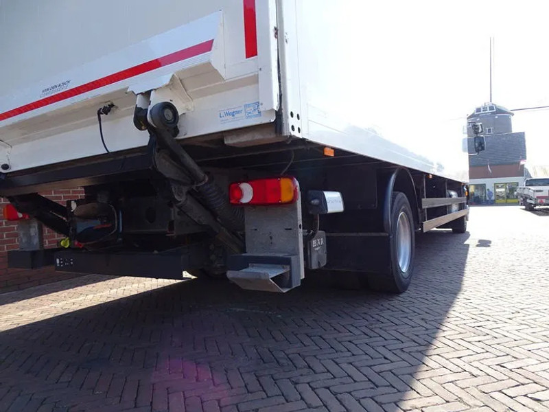 DAF LF 260 16 TON SLEEPER BOX 720X250X244 LBW 1.5 T en leasing occasion DAF LF 260 16 TON SLEEPER BOX 720X250X244 LBW 1.5 T: photos 12