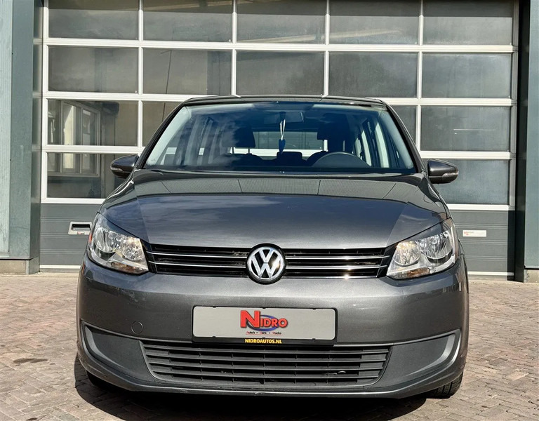 Volkswagen Touran 1.2 TSI 105pk 7 Pers LMV export - Voiture: photos 5 Volkswagen Touran 1.2 TSI 105pk 7 Pers LMV export - Voiture: photos 5