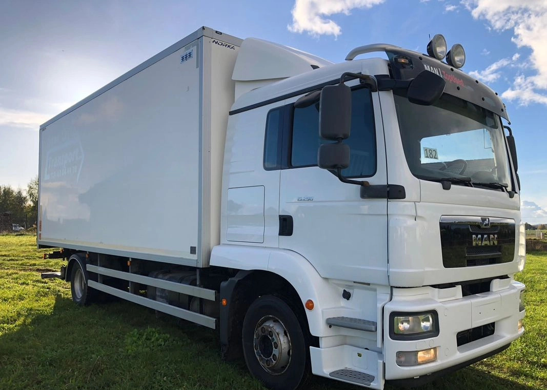 MAN 15.290 Winda Bok otwierany 18 Palet - Camion isothermique: photos 5 MAN 15.290 Winda Bok otwierany 18 Palet - Camion isothermique: photos 5