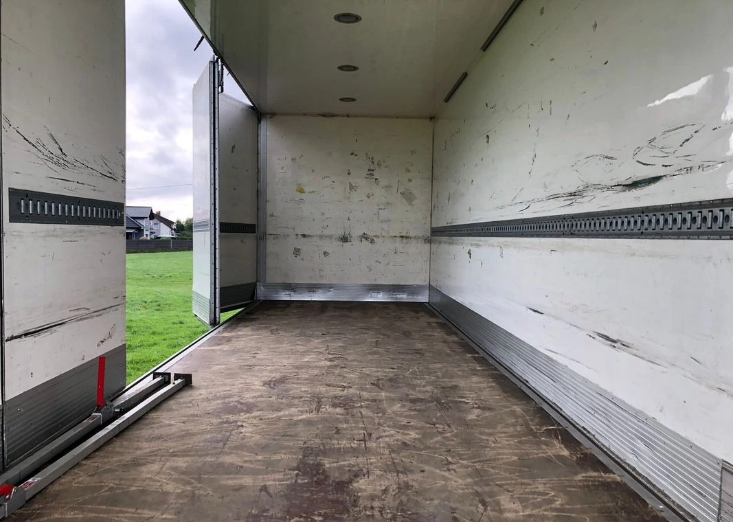 MERCEDES-BENZ AXOR PRZEBIEG TYLKO 322000 KM!!!! en leasing occasion MERCEDES-BENZ AXOR PRZEBIEG TYLKO 322000 KM!!!!: photos 15 MERCEDES-BENZ AXOR PRZEBIEG TYLKO 322000 KM!!!! en leasing occasion MERCEDES-BENZ AXOR PRZEBIEG TYLKO 322000 KM!!!!: photos 15