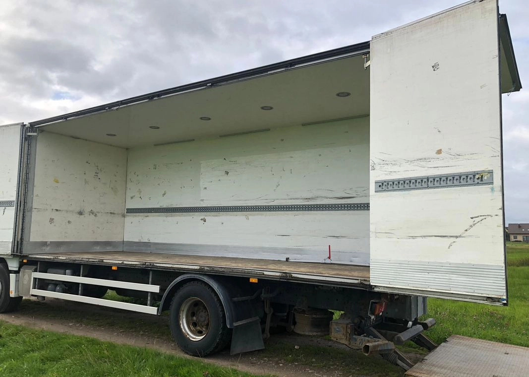 MERCEDES-BENZ AXOR PRZEBIEG TYLKO 322000 KM!!!! en leasing occasion MERCEDES-BENZ AXOR PRZEBIEG TYLKO 322000 KM!!!!: photos 9 MERCEDES-BENZ AXOR PRZEBIEG TYLKO 322000 KM!!!! en leasing occasion MERCEDES-BENZ AXOR PRZEBIEG TYLKO 322000 KM!!!!: photos 9