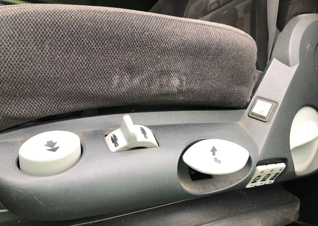 MERCEDES-BENZ AXOR PRZEBIEG TYLKO 322000 KM!!!! en leasing occasion MERCEDES-BENZ AXOR PRZEBIEG TYLKO 322000 KM!!!!: photos 23 MERCEDES-BENZ AXOR PRZEBIEG TYLKO 322000 KM!!!! en leasing occasion MERCEDES-BENZ AXOR PRZEBIEG TYLKO 322000 KM!!!!: photos 23