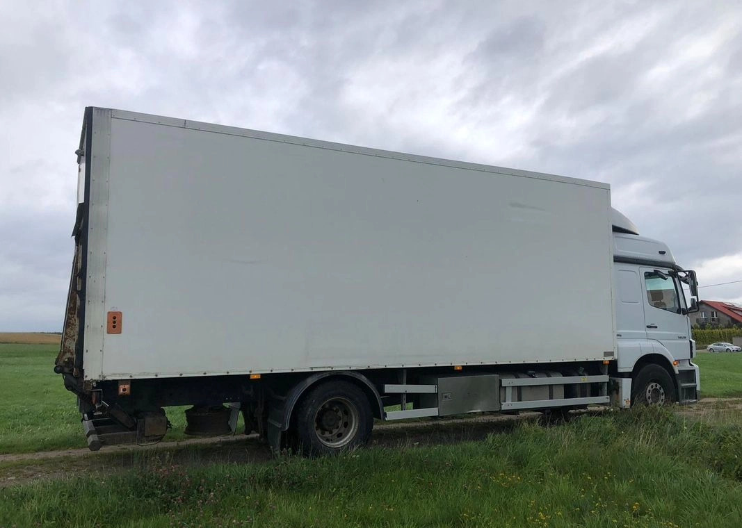 MERCEDES-BENZ AXOR PRZEBIEG TYLKO 322000 KM!!!! en leasing occasion MERCEDES-BENZ AXOR PRZEBIEG TYLKO 322000 KM!!!!: photos 28 MERCEDES-BENZ AXOR PRZEBIEG TYLKO 322000 KM!!!! en leasing occasion MERCEDES-BENZ AXOR PRZEBIEG TYLKO 322000 KM!!!!: photos 28