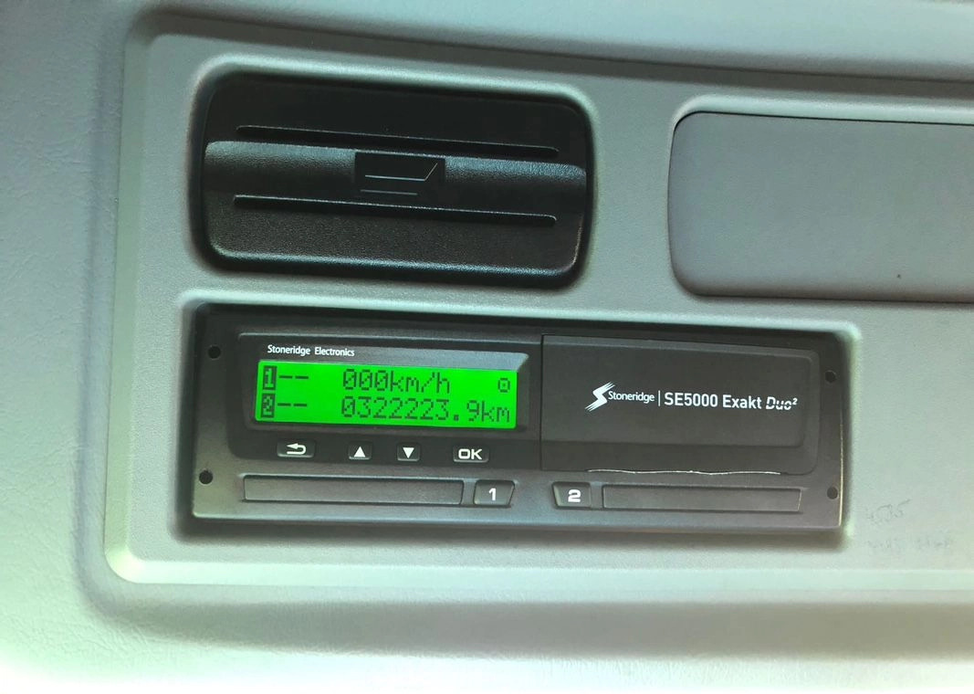 MERCEDES-BENZ AXOR PRZEBIEG TYLKO 322000 KM!!!! en leasing occasion MERCEDES-BENZ AXOR PRZEBIEG TYLKO 322000 KM!!!!: photos 16 MERCEDES-BENZ AXOR PRZEBIEG TYLKO 322000 KM!!!! en leasing occasion MERCEDES-BENZ AXOR PRZEBIEG TYLKO 322000 KM!!!!: photos 16