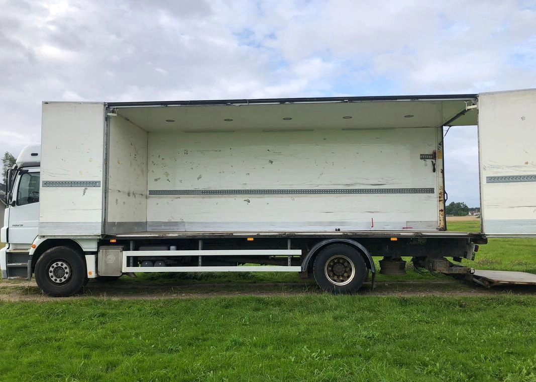 MERCEDES-BENZ AXOR PRZEBIEG TYLKO 322000 KM!!!! en leasing occasion MERCEDES-BENZ AXOR PRZEBIEG TYLKO 322000 KM!!!!: photos 12 MERCEDES-BENZ AXOR PRZEBIEG TYLKO 322000 KM!!!! en leasing occasion MERCEDES-BENZ AXOR PRZEBIEG TYLKO 322000 KM!!!!: photos 12