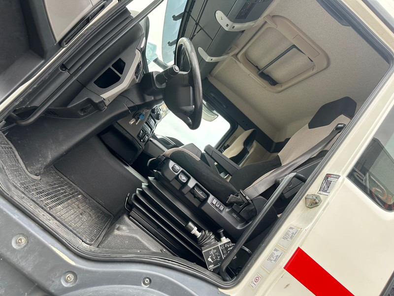 MAN TGS 35.500 8X4 BB en leasing occasion MAN TGS 35.500 8X4 BB: photos 8
