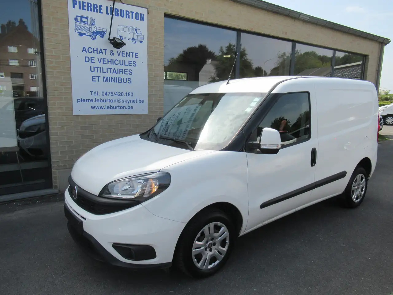 Fiat Doblo CLIM AUTO, NAVI, CRUISE 10500€+TVA/BTW - Autre matériel: photos 1 Fiat Doblo CLIM AUTO, NAVI, CRUISE 10500€+TVA/BTW - Autre matériel: photos 1