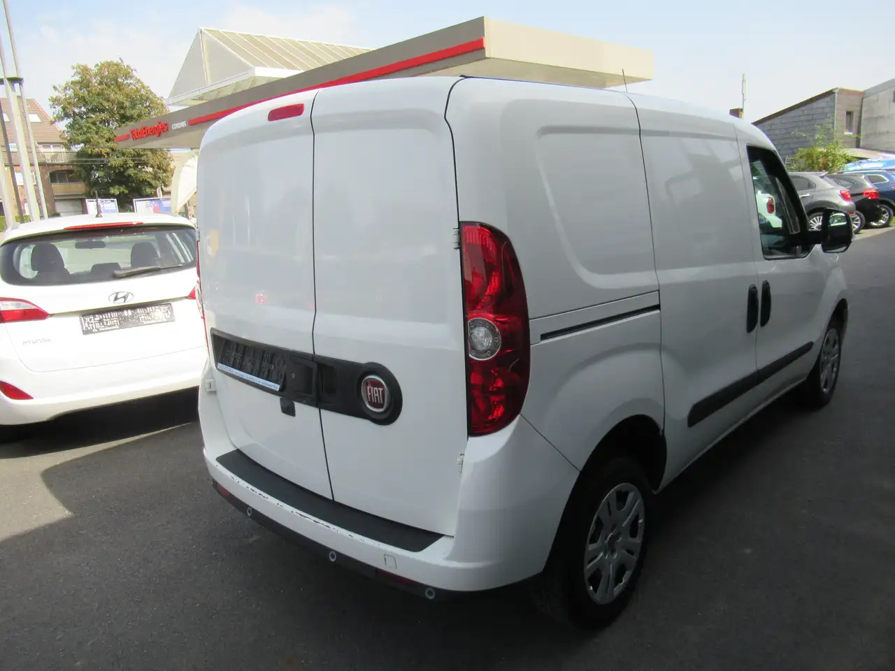 Fiat Doblo CLIM AUTO, NAVI, CRUISE 10500€+TVA/BTW - Autre matériel: photos 2 Fiat Doblo CLIM AUTO, NAVI, CRUISE 10500€+TVA/BTW - Autre matériel: photos 2