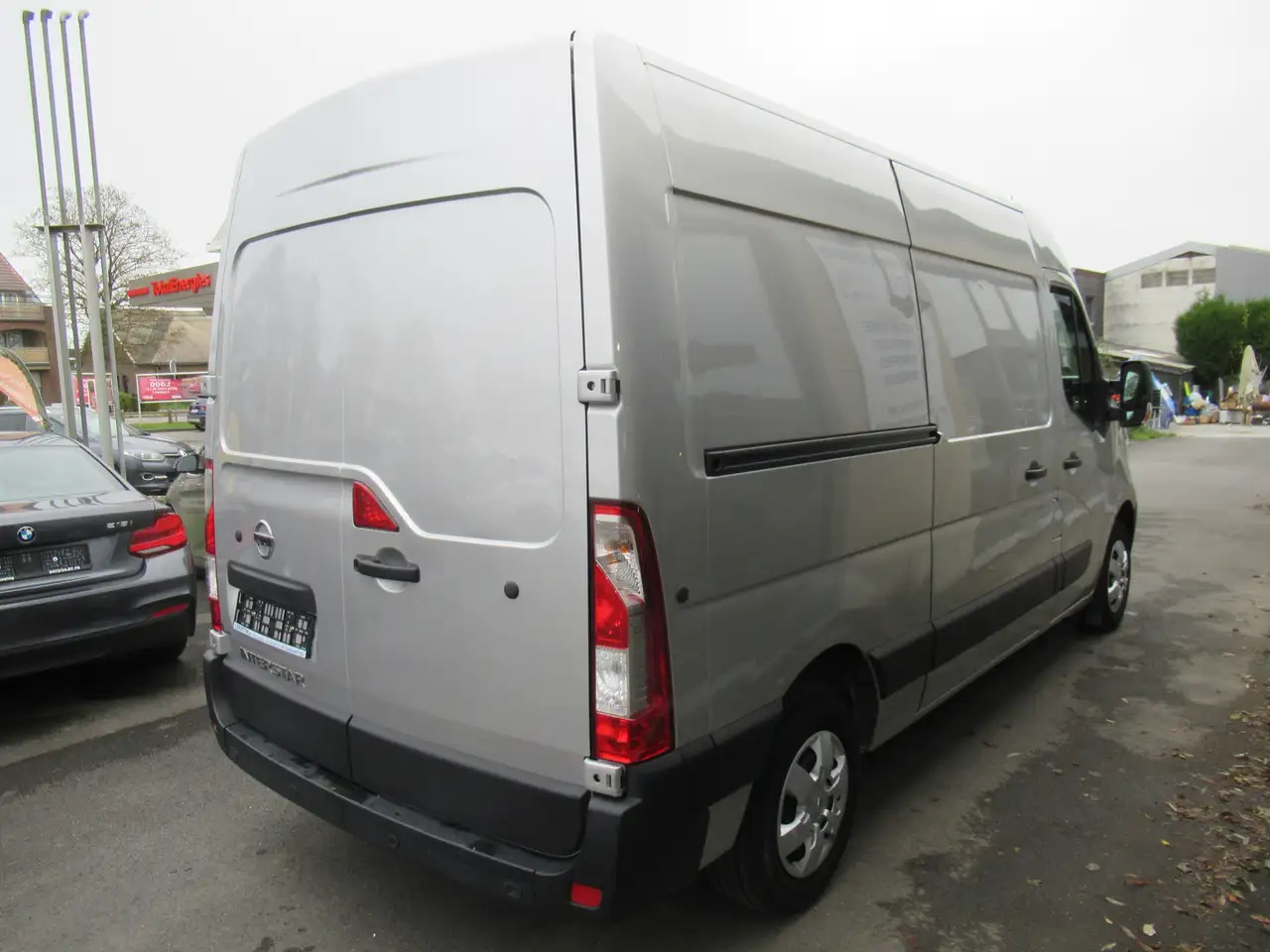 Nissan Interstar L2H2 clim navi 16500€+tva/btw - Fourgon utilitaire: photos 2 Nissan Interstar L2H2 clim navi 16500€+tva/btw - Fourgon utilitaire: photos 2
