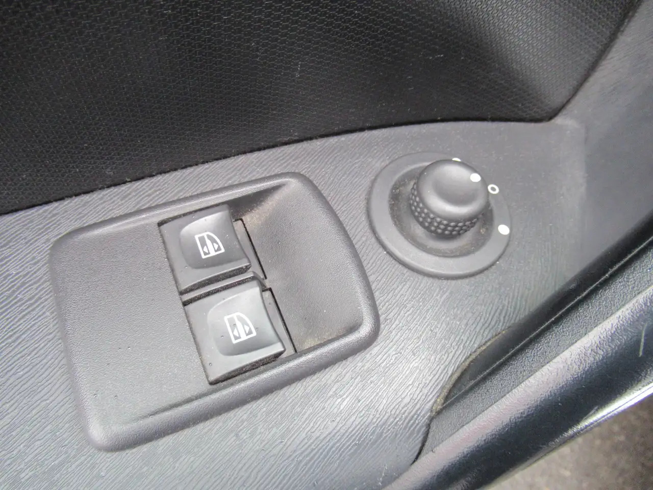 Fourgonnette Renault Kangoo 15 DCI GRAND CONFORT CLIM 8250€+TVA/BTW: photos 10