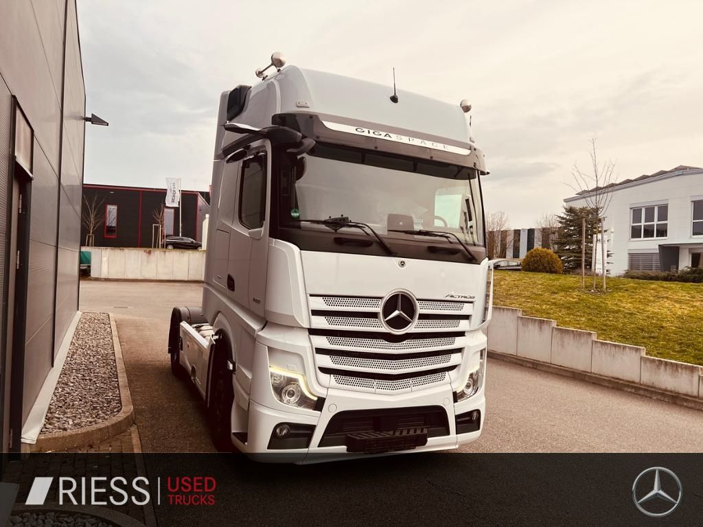 Mercedes-Benz 1851 LS GigaSpace Vollluft BiXenon KlimaA Navi Mercedes-Benz 1851 LS GigaSpace Vollluft BiXenon KlimaA Navi - Tracteur routier: photos 3 Mercedes-Benz 1851 LS GigaSpace Vollluft BiXenon KlimaA Navi Mercedes-Benz 1851 LS GigaSpace Vollluft BiXenon KlimaA Navi - Tracteur routier: photos 3