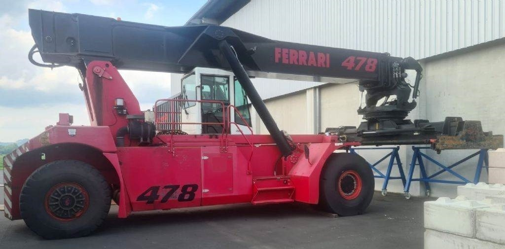 Reach stacker CVS Ferrari F478