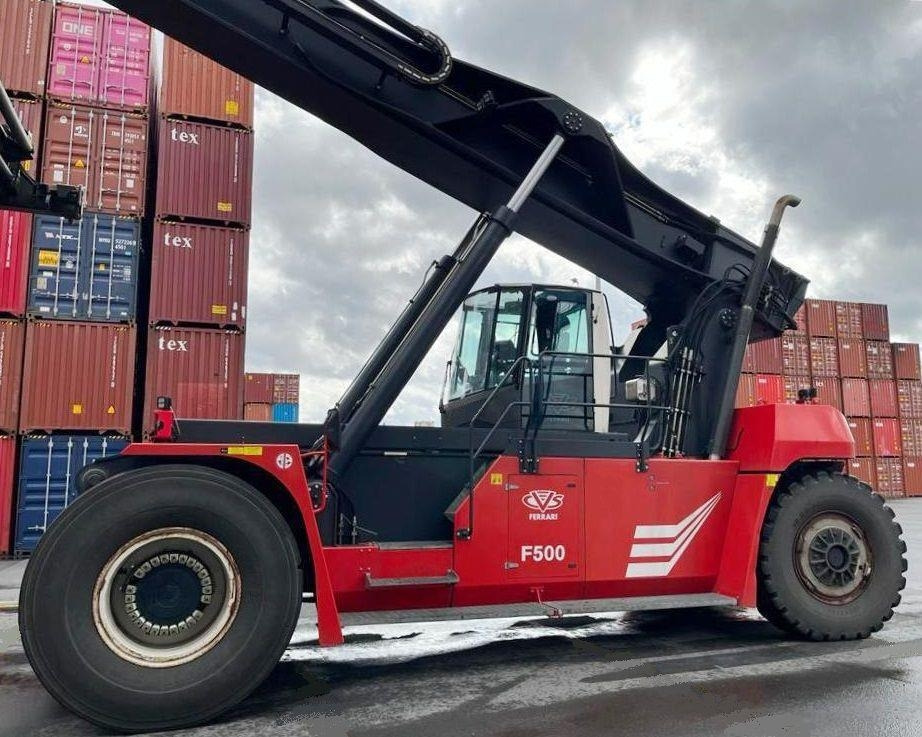 CVS Ferrari F500RS6 S - Reach stacker: photos 3 CVS Ferrari F500RS6 S - Reach stacker: photos 3