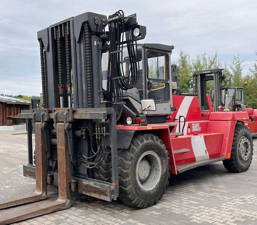 Kalmar DCD250-12LB - Chariot élévateur diesel: photos 1 Kalmar DCD250-12LB - Chariot élévateur diesel: photos 1