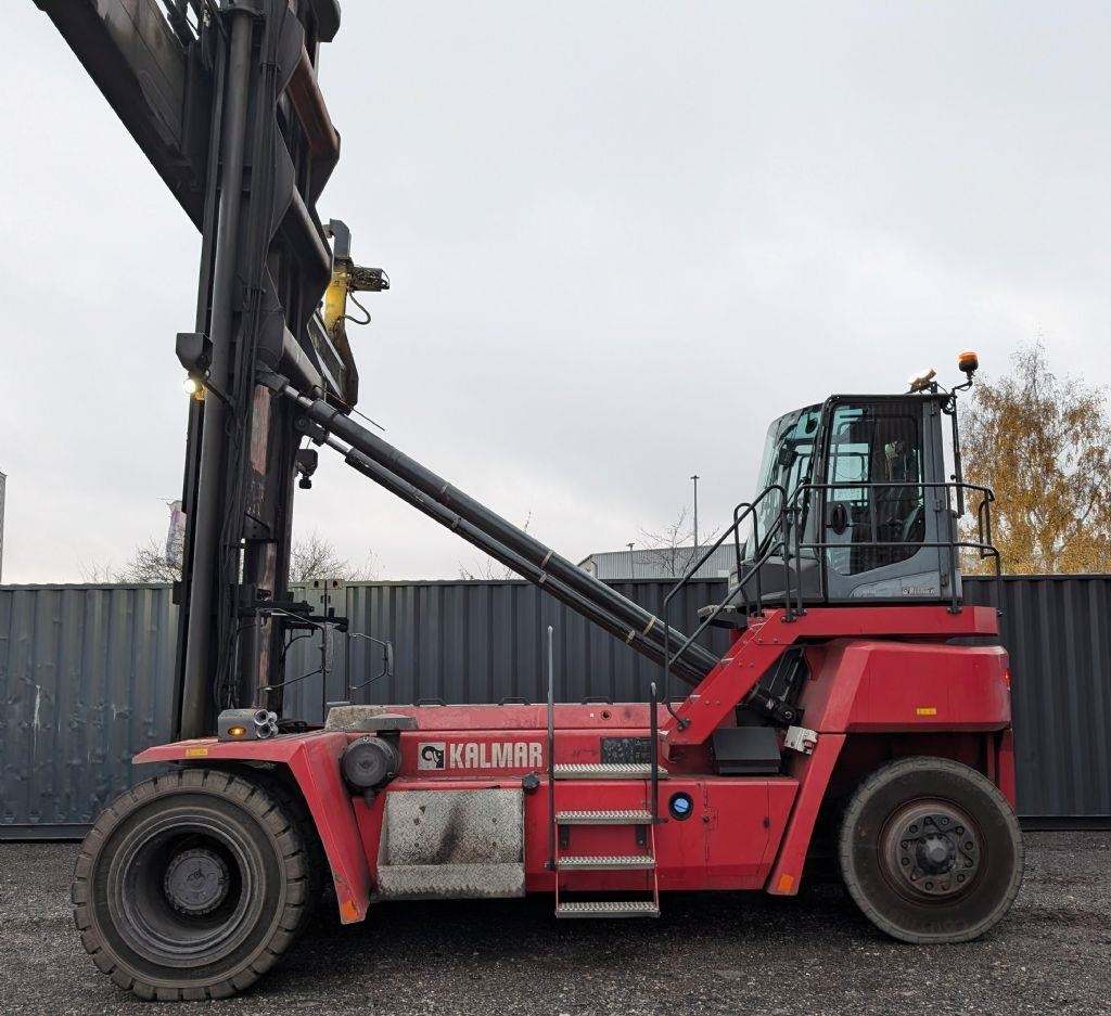 Kalmar DCG100-45ED7 - Chariot porte-conteneur: photos 3 Kalmar DCG100-45ED7 - Chariot porte-conteneur: photos 3