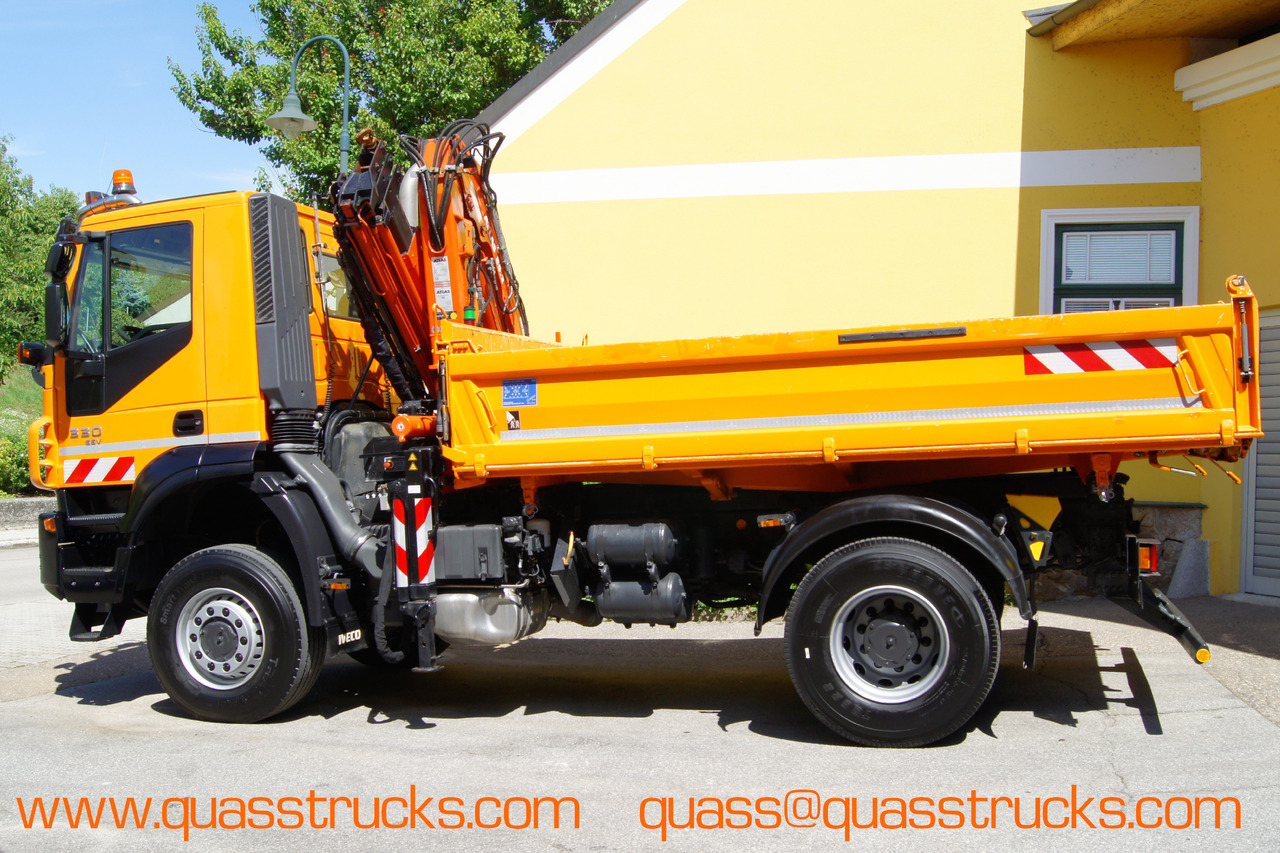 IVECO 190T33 Trakker 4x4/ATLAS 85.2/Euro5/Winterdienst/Streuer - Camion grue: photos 3 IVECO 190T33 Trakker 4x4/ATLAS 85.2/Euro5/Winterdienst/Streuer - Camion grue: photos 3