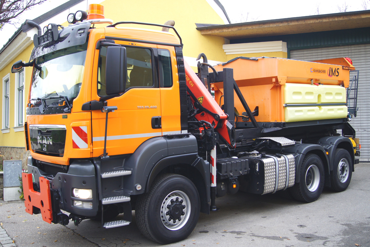 MAN TGS 28.400 BL 6x4-4/TÜV/PK12002/PALIFT/Winterdienst/Salzstreuer/Streuer/Schneepflug - Engin de déneigement: photos 3 MAN TGS 28.400 BL 6x4-4/TÜV/PK12002/PALIFT/Winterdienst/Salzstreuer/Streuer/Schneepflug - Engin de déneigement: photos 3