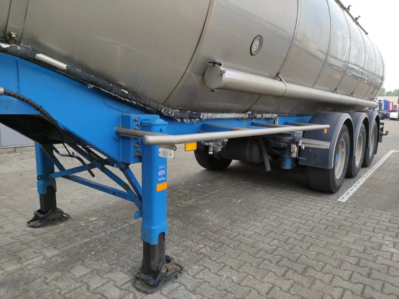 Burg 31500 liter 2 kamer tankoplegger - Semi-remorque citerne: photos 5 Burg 31500 liter 2 kamer tankoplegger - Semi-remorque citerne: photos 5