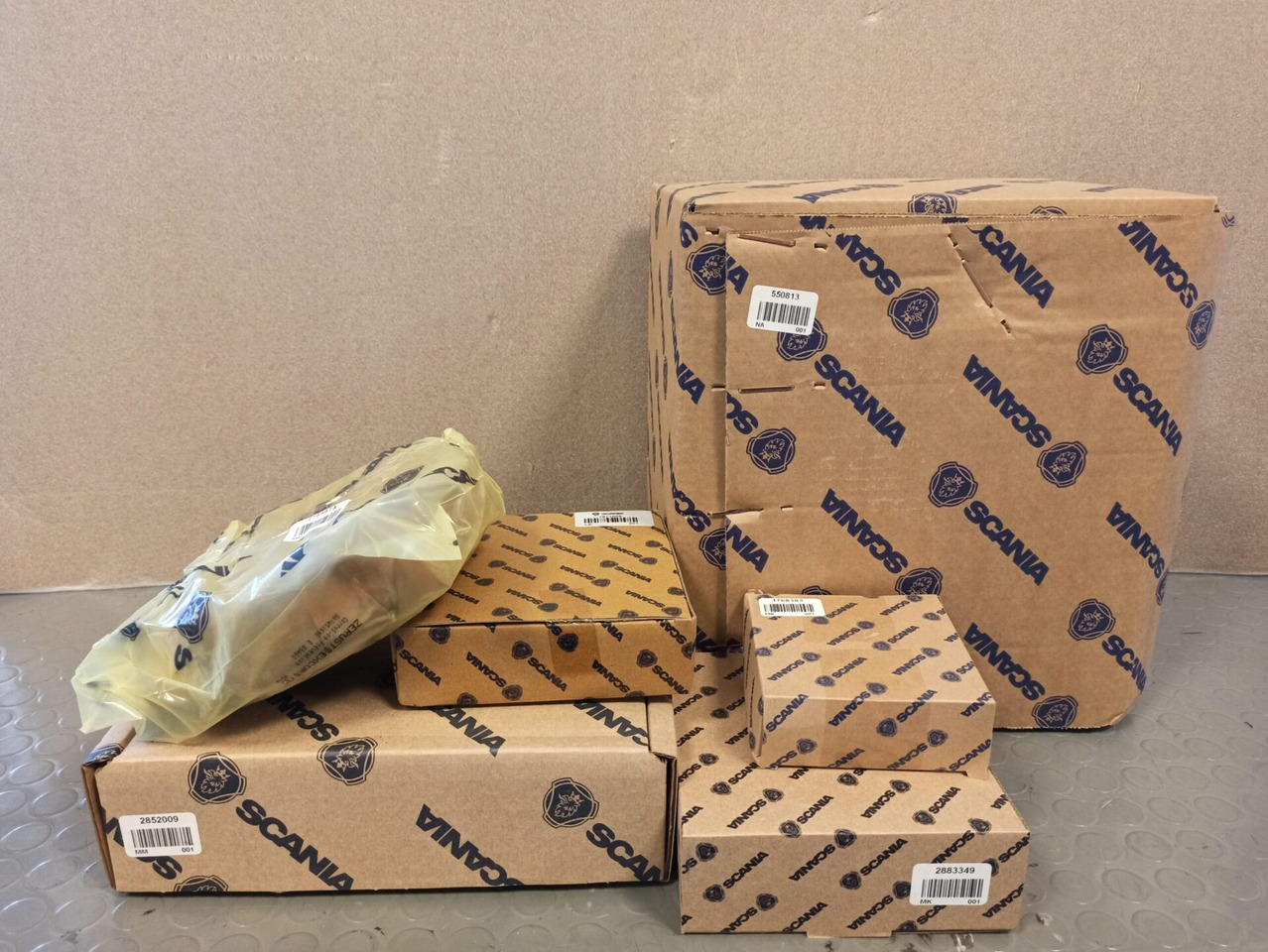 NEW ORIGINAL AXLE GEAR ROLLER BEARINGS REPAIR KIT - 550813 - Essieu arrière pour Camion: photos 1 NEW ORIGINAL AXLE GEAR ROLLER BEARINGS REPAIR KIT - 550813 - Essieu arrière pour Camion: photos 1