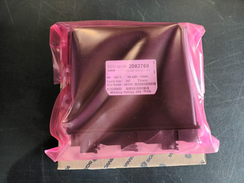 SCANIA ECU COO6 2082768 - Bloc de gestion pour Camion: photos 1 SCANIA ECU COO6 2082768 - Bloc de gestion pour Camion: photos 1
