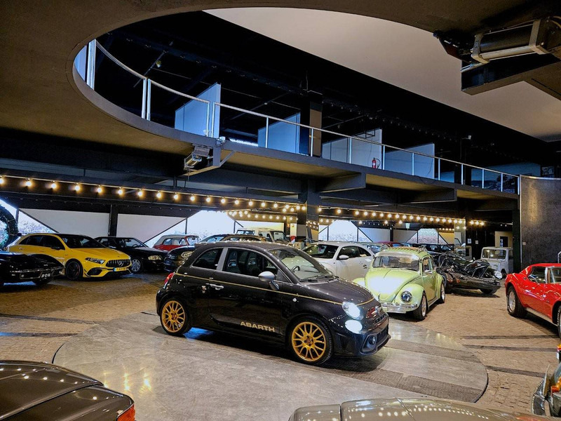 Abarth 595 Scorpioneoro - Berline: photos 2 Abarth 595 Scorpioneoro - Berline: photos 2