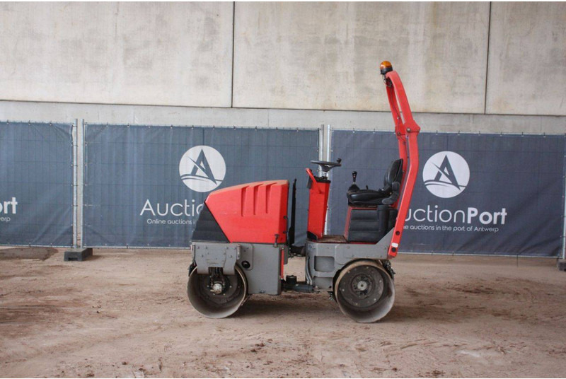 Ammann AV20-2 - Compacteur à pieds de mouton/ Monocylindre: photos 2 Ammann AV20-2 - Compacteur à pieds de mouton/ Monocylindre: photos 2