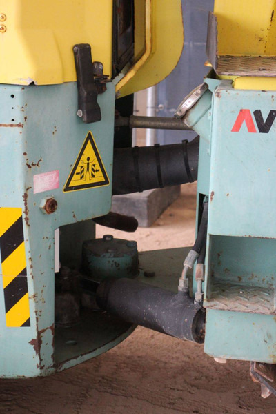 Compacteur à pieds de mouton/ Monocylindre Ammann AV23: photos 12 Compacteur à pieds de mouton/ Monocylindre Ammann AV23: photos 12