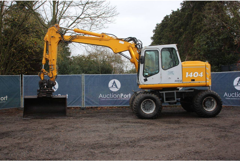 Atlas 1404 - Pelle sur pneus: photos 2 Atlas 1404 - Pelle sur pneus: photos 2