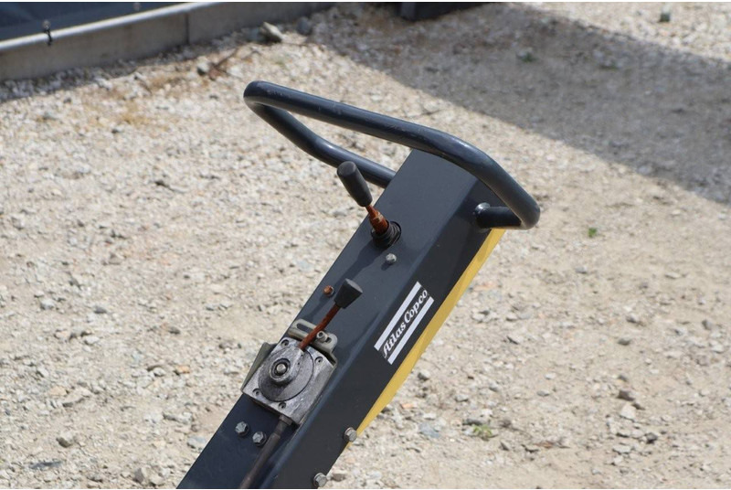 Plaque vibrante Atlas-Copco LG200: photos 16