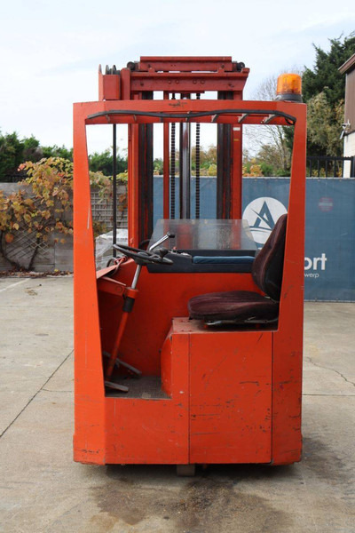 BT BTRT 1350/9 - Chariot à mât rétractable: photos 5 BT BTRT 1350/9 - Chariot à mât rétractable: photos 5