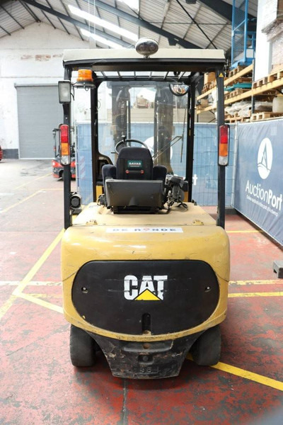 Cat EP35K-PAC - Chariot élévateur électrique: photos 5 Cat EP35K-PAC - Chariot élévateur électrique: photos 5