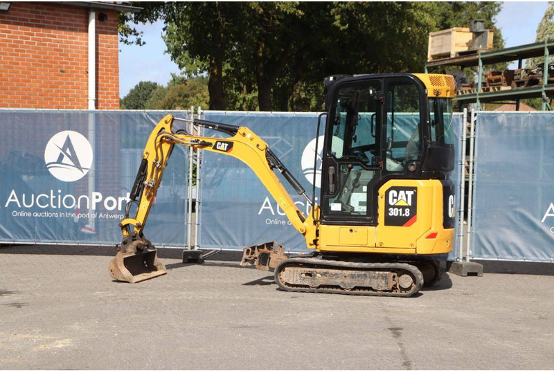 Caterpillar 301.8 - Pelle sur chenille: photos 3 Caterpillar 301.8 - Pelle sur chenille: photos 3