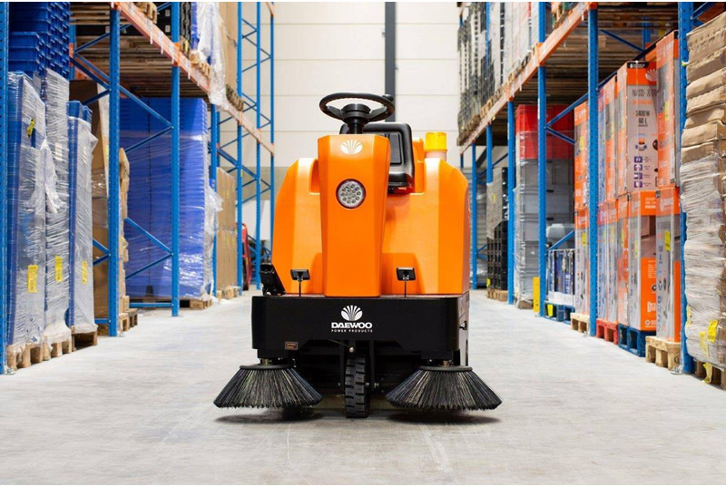 Daewoo Das80 Zit - Balayeuse de voirie: photos 2 Daewoo Das80 Zit - Balayeuse de voirie: photos 2