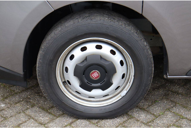 Fourgon utilitaire Fiat Talento: photos 13