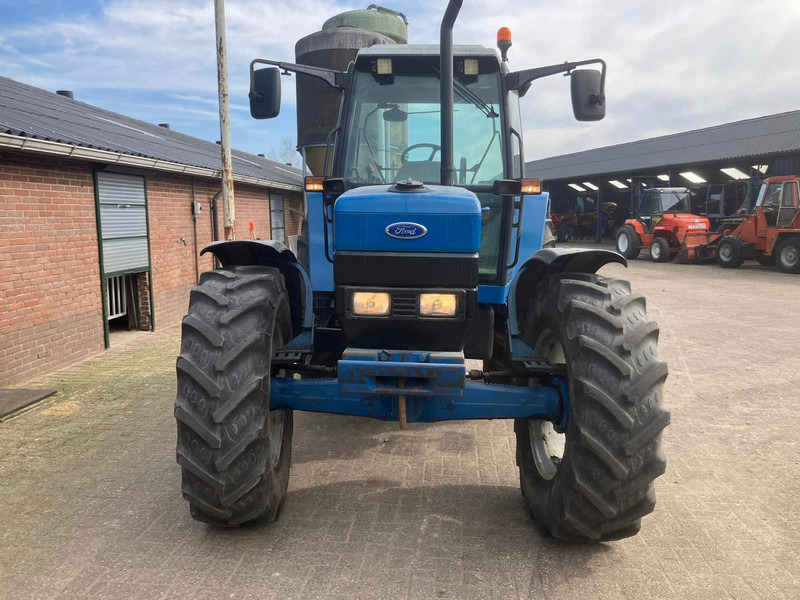 Ford 8340 - Tracteur agricole: photos 3 Ford 8340 - Tracteur agricole: photos 3