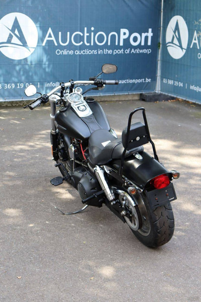 Harley-Davidson DYNA FAT BOB - Motocyclette: photos 4 Harley-Davidson DYNA FAT BOB - Motocyclette: photos 4