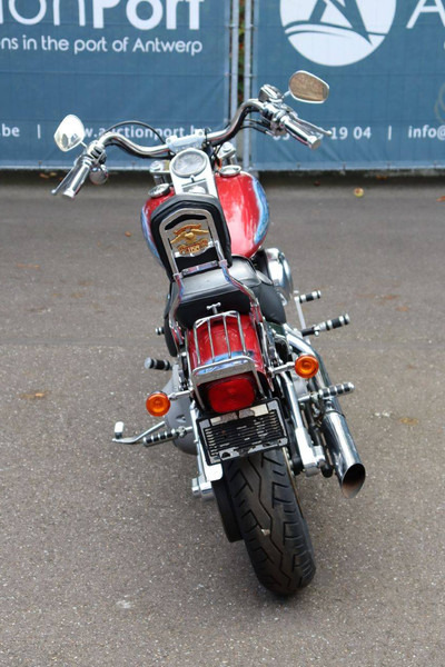 Harley-Davidson Deuce Softail - Motocyclette: photos 5 Harley-Davidson Deuce Softail - Motocyclette: photos 5