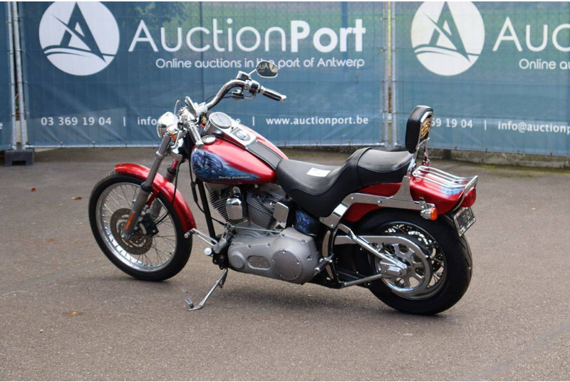 Harley-Davidson Deuce Softail - Motocyclette: photos 3 Harley-Davidson Deuce Softail - Motocyclette: photos 3
