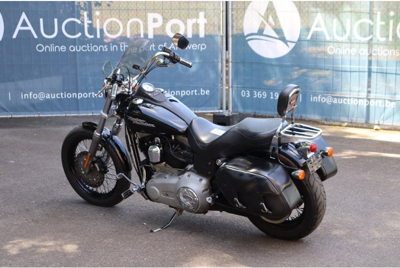 Harley-Davidson Dyna Street Bob - Motocyclette: photos 3 Harley-Davidson Dyna Street Bob - Motocyclette: photos 3