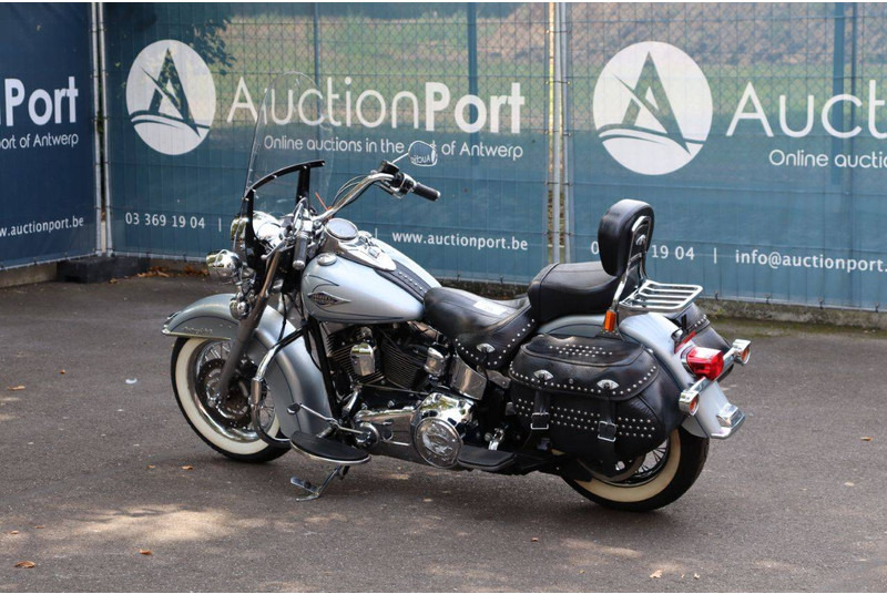 Harley-Davidson Heritage Softail - Motocyclette: photos 3 Harley-Davidson Heritage Softail - Motocyclette: photos 3