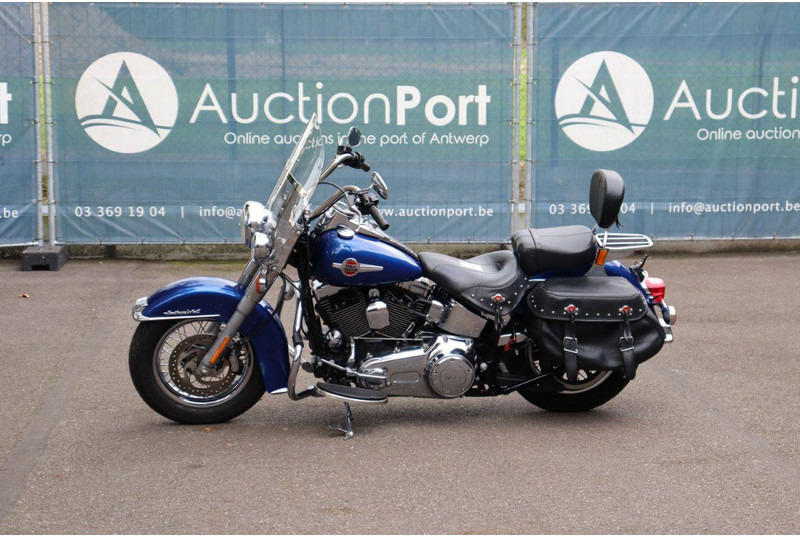Harley-Davidson Heritage Softail Classic - Motocyclette: photos 1 Harley-Davidson Heritage Softail Classic - Motocyclette: photos 1