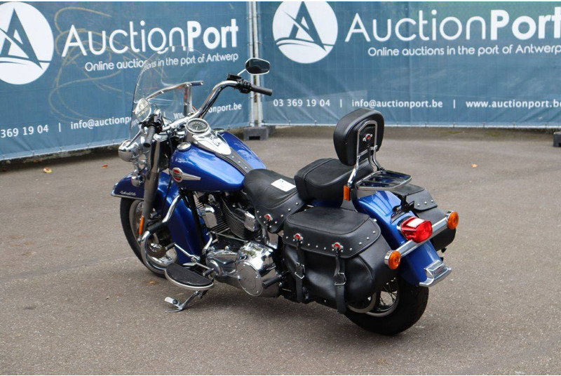 Harley-Davidson Heritage Softail Classic - Motocyclette: photos 4 Harley-Davidson Heritage Softail Classic - Motocyclette: photos 4