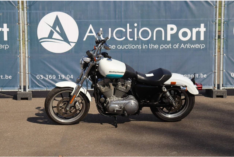 Harley-Davidson SPORTSTER XL883 SUPER LOW - Motocyclette: photos 1 Harley-Davidson SPORTSTER XL883 SUPER LOW - Motocyclette: photos 1