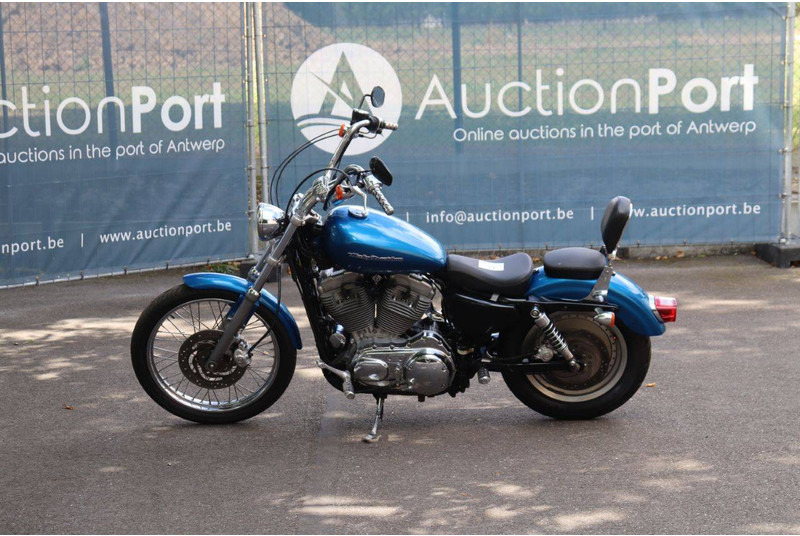Harley-Davidson Sportster XL 883 Super Low - Motocyclette: photos 2 Harley-Davidson Sportster XL 883 Super Low - Motocyclette: photos 2