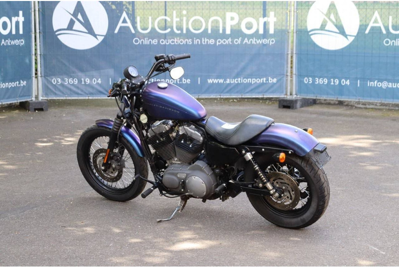 Harley-Davidson Sportster XL1200 Nightster - Motocyclette: photos 3 Harley-Davidson Sportster XL1200 Nightster - Motocyclette: photos 3