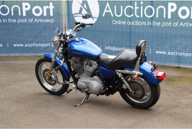 Harley-Davidson Sportster XL883 - Motocyclette: photos 3 Harley-Davidson Sportster XL883 - Motocyclette: photos 3