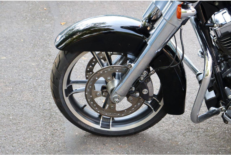 Motocyclette Harley-Davidson Street Glide: photos 13 Motocyclette Harley-Davidson Street Glide: photos 13