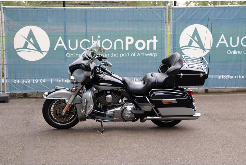 Harley-Davidson Ultra Classic - Motocyclette: photos 1 Harley-Davidson Ultra Classic - Motocyclette: photos 1